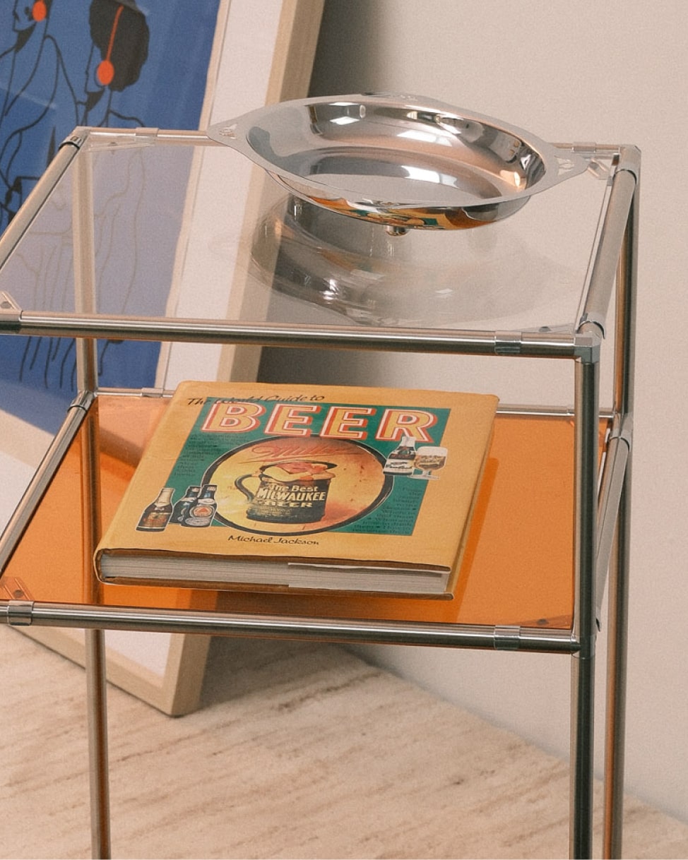 Acrylic panel shelving